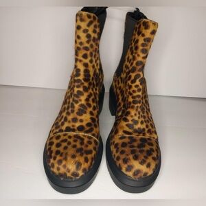 STUART WEITZMAN NWOT Designer Leopard Print Norah Riff Luxury Chelsea boots